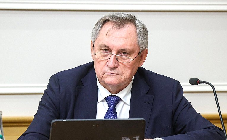 Заседание Совета по вопросам развития Сибири при Председателе Совета Федерации на тему «Сибирская экономика – от сырьевой к высокотехнологичной»