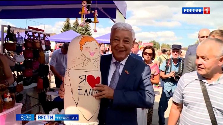Фарид мухаметшин биография семья дети Председатель Госсовета РТ Фарид Мухаметшин отмечает день рождения Regional News 