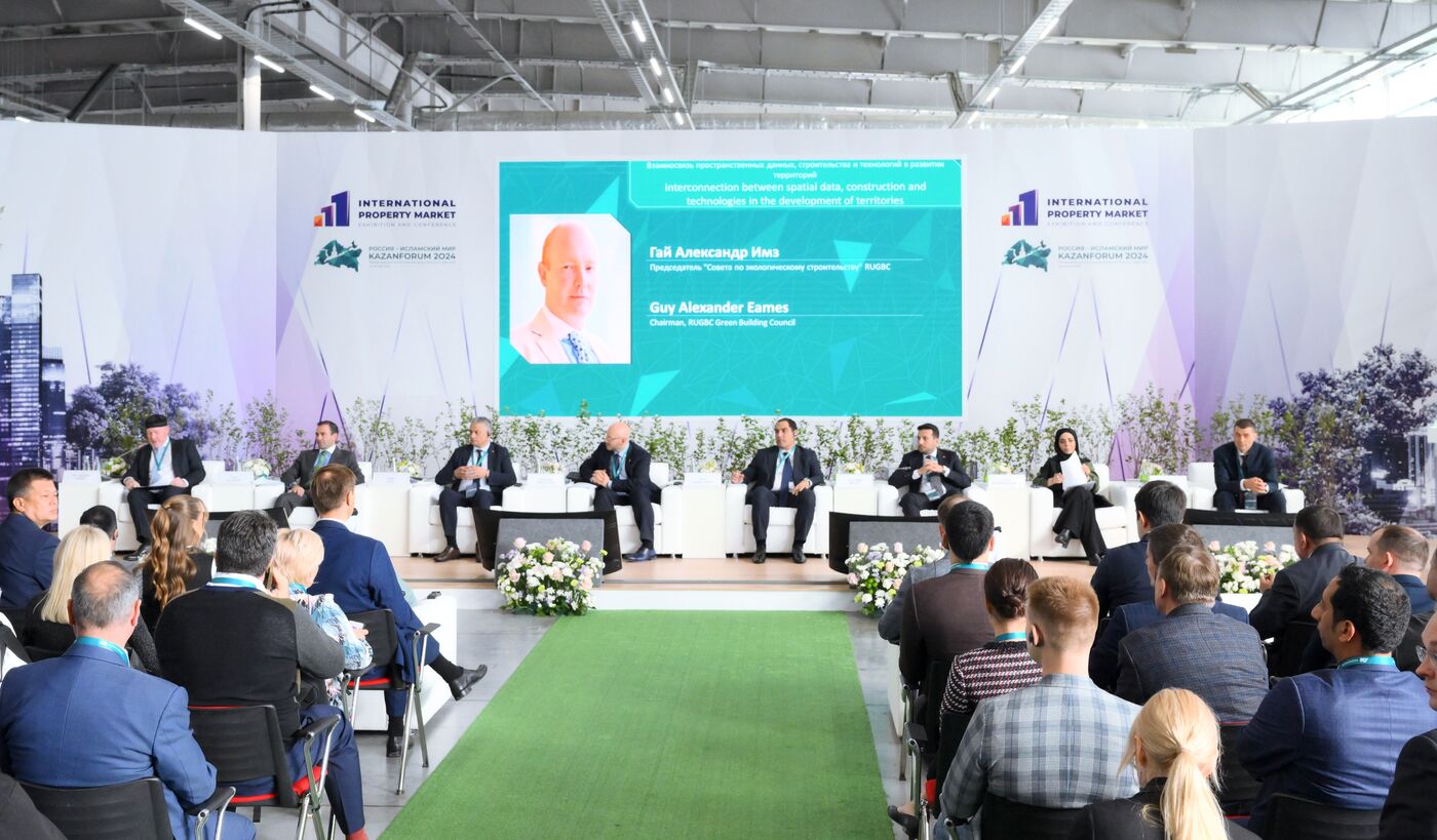 Минстрой России принял участие в ХV Международном экономическом форуме «Россия – Исламский мир: KazanForum»