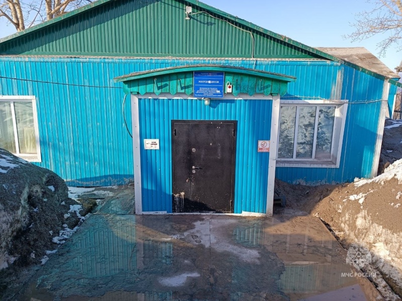 Руководители социально значимых объектов в Ключах на Камчатке благодарят спасателей МЧС России за оказанную помощь