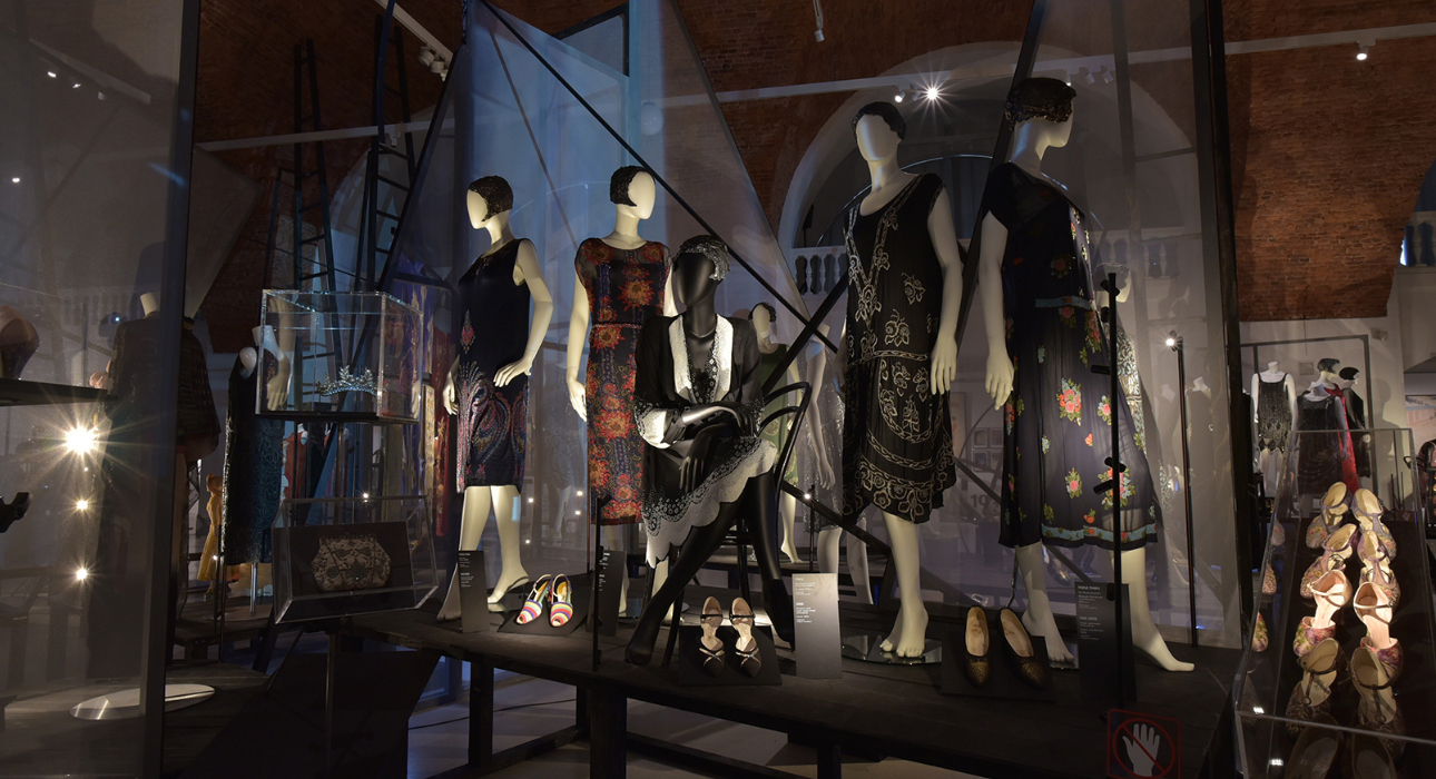 Мода как искусство: самые грандиозные fashion-выставки этого лета в мире