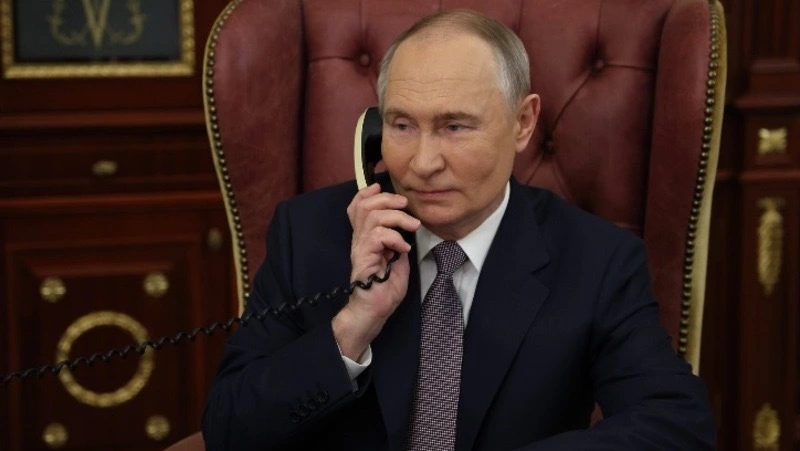 Путин провел телефонный разговор с президентом Ирана Пезешкианом