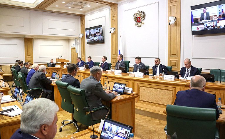 Парламентские слушания Комитета Совета Федерации по аграрно-продовольственной политике и природопользованию «О ходе реализации национального проекта «Экологическое благополучие»»
