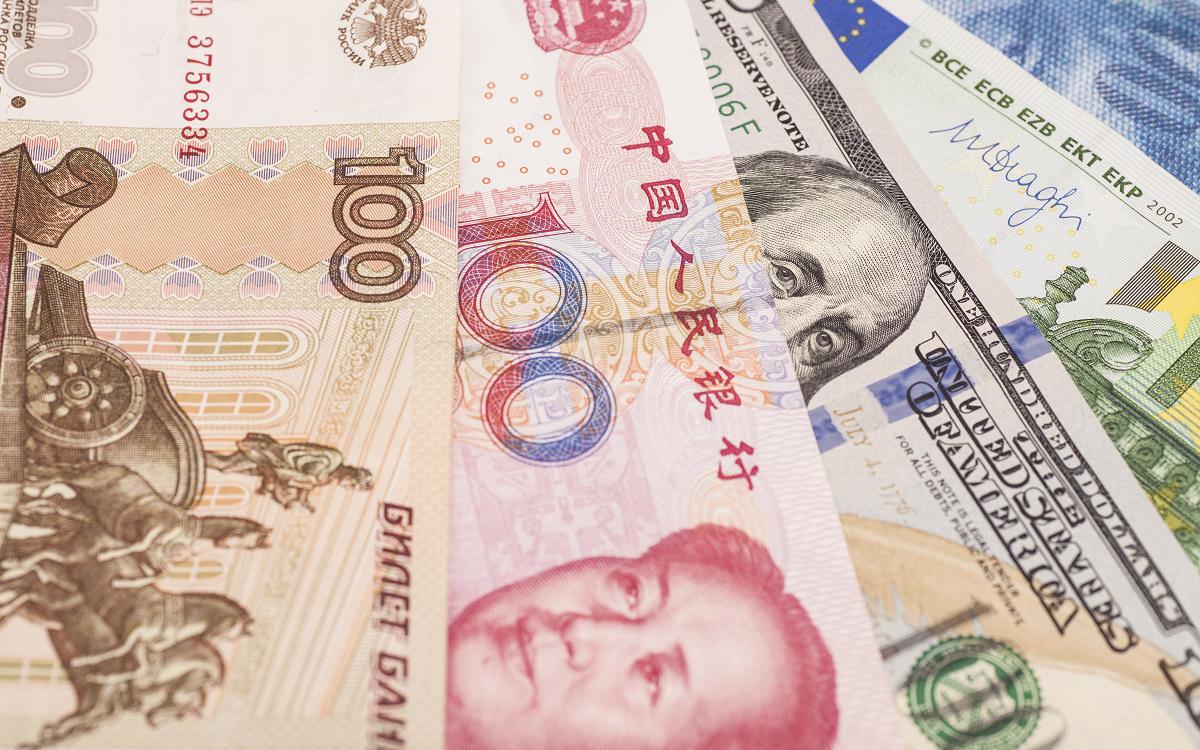 Официальный курс юаня на среду - 11,91 руб, доллара - 87,3 руб, евро - 95,46 руб