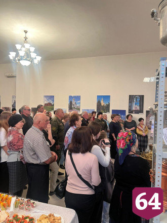 Выставка в саратовском храме знакомит жителей с историей России