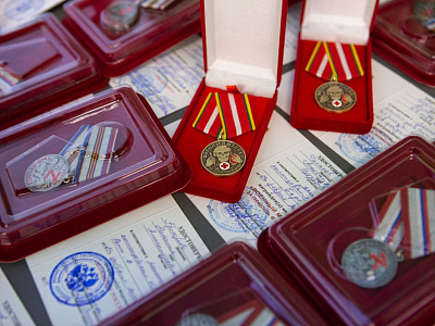 Нижегородских волонтеров наградили за помощь военнослужащим в зоне СВО, фото 1