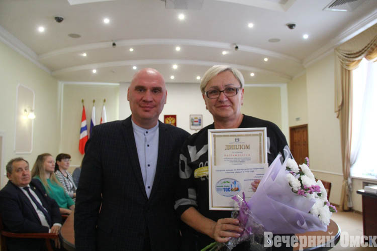 Гномландия, седумы и билет в детство: победителям конкурса «Омские улицы» вручили награды в администрации города