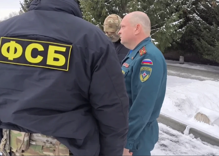 Полковник МЧС построил коттедж трудом подчиненных в Челябинской области