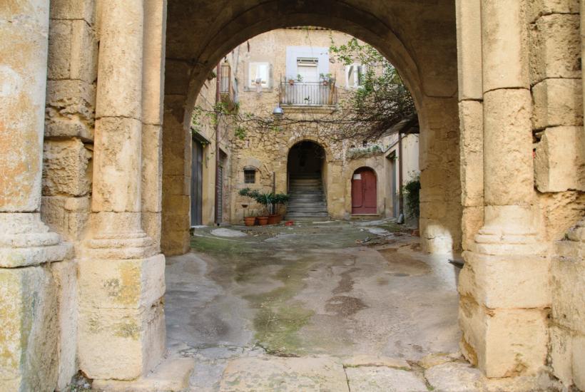 Трабуль Перуж, Франция 