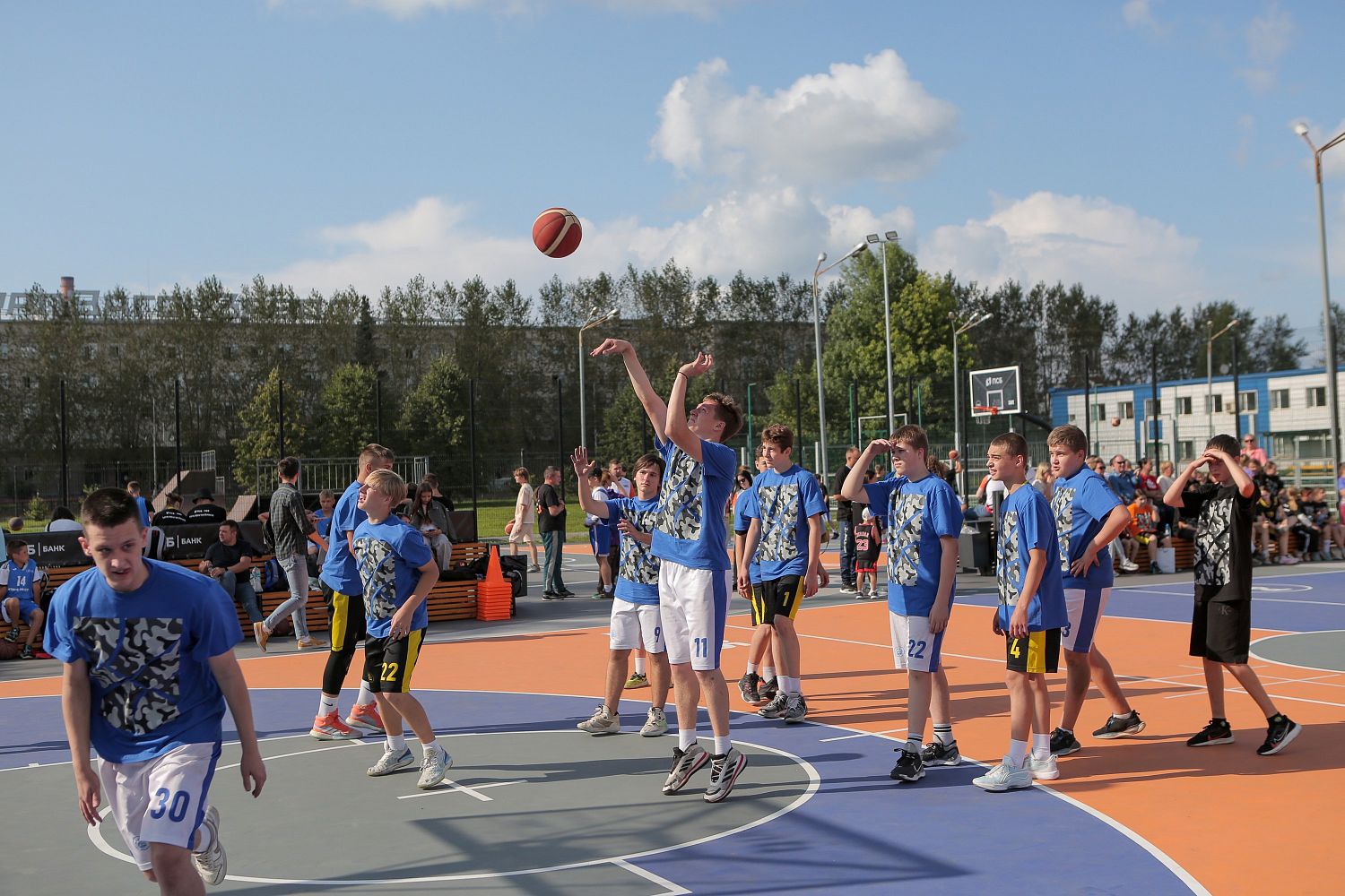 На Уралвагонзаводе открылся первый в Свердловской области Центр уличного баскетбола