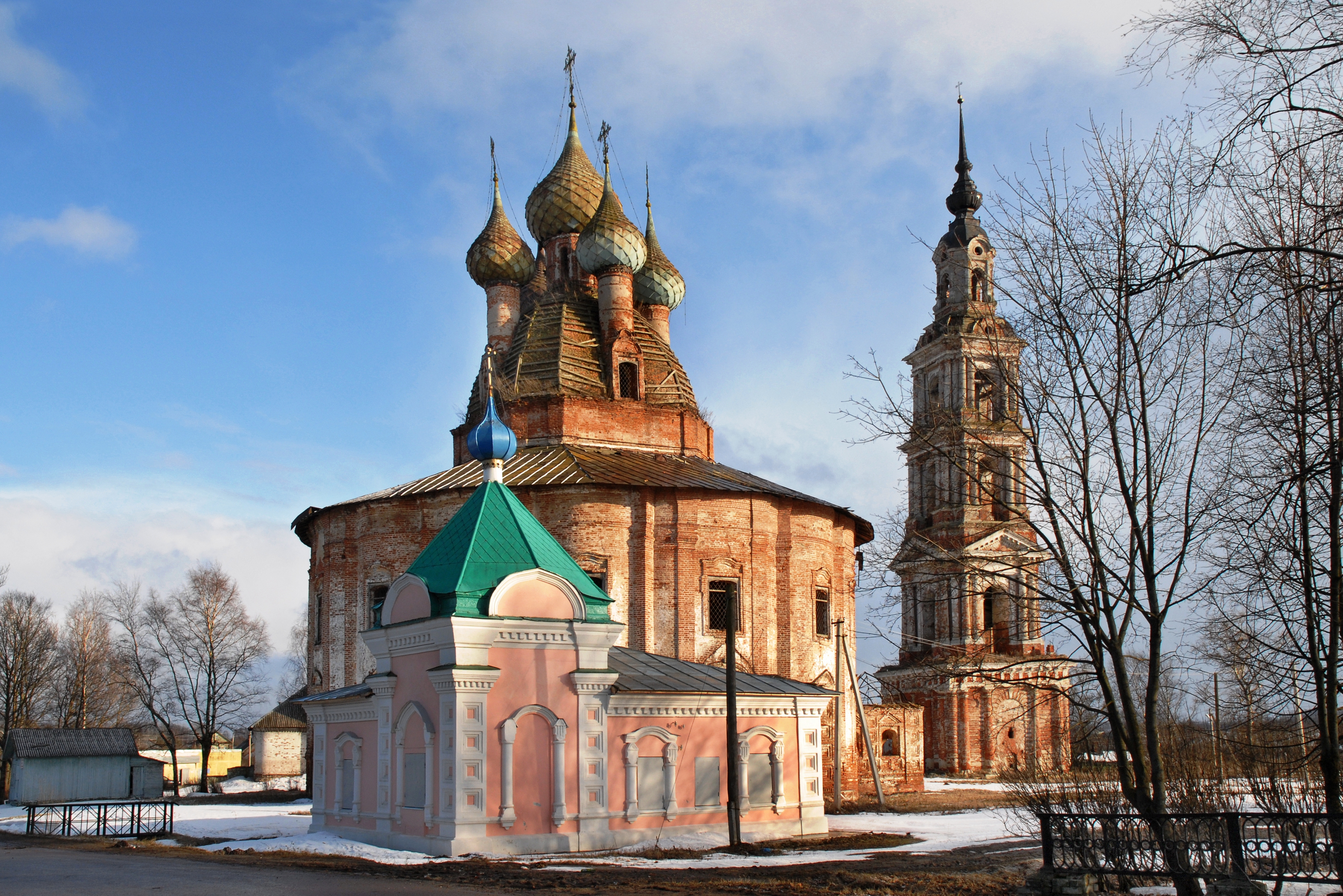 Культурное село. Казанская Церковь Курба Ярославская область. Село Курба Ярославская область Казанская Церковь. Храм в селе Курба Ярославской области. Казанский храм в селе Курба.