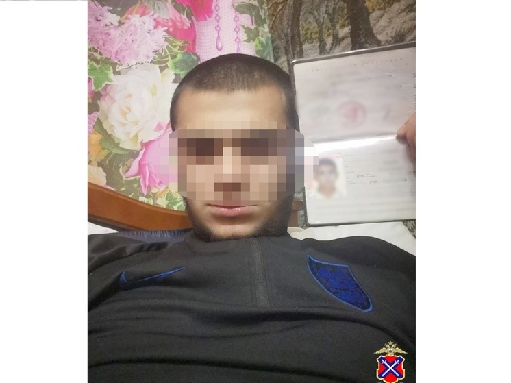 В Волгограде 19-летний юноша похитил у пенсионеров 300 тысяч рублей