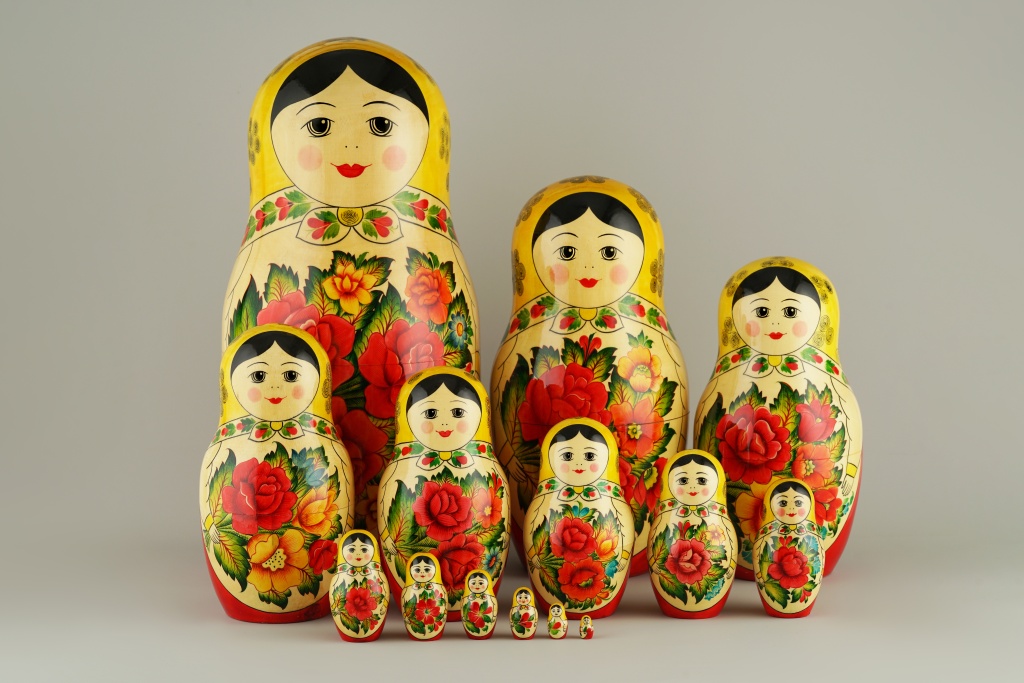 Матрешки спереди. Правообладатель: пресс-служба Фонда «Общество поощрения художеств».