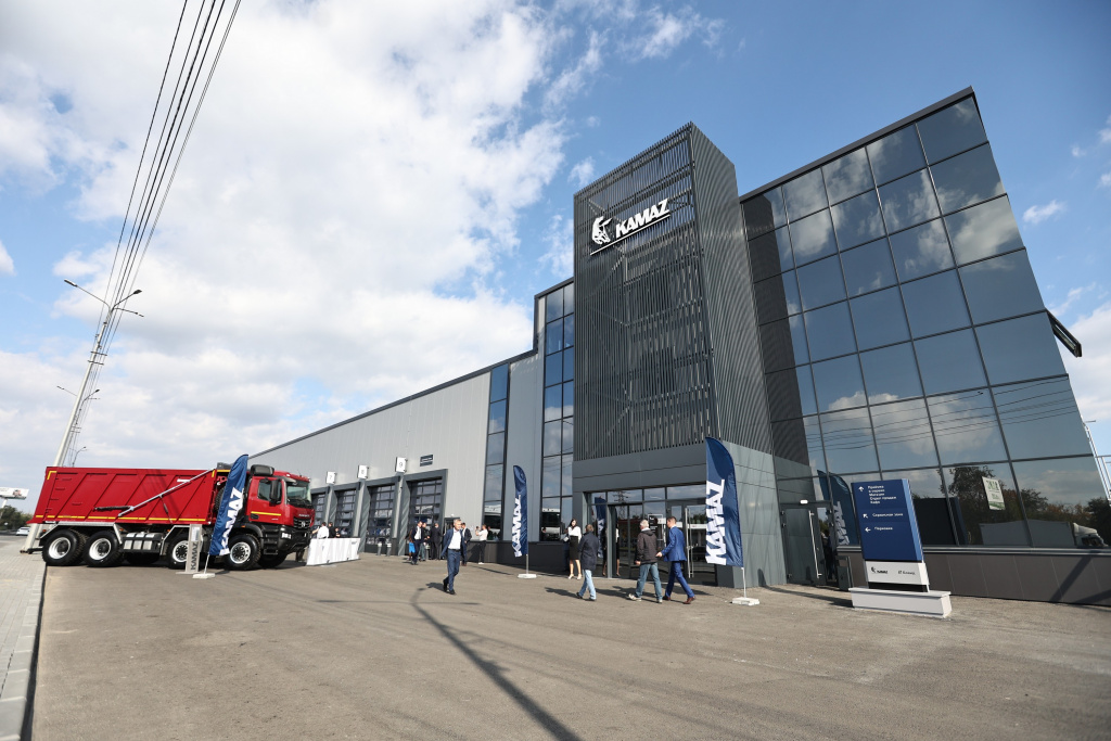 7_Диллерский центр Камаз_ Боровикова Юлия.JPG