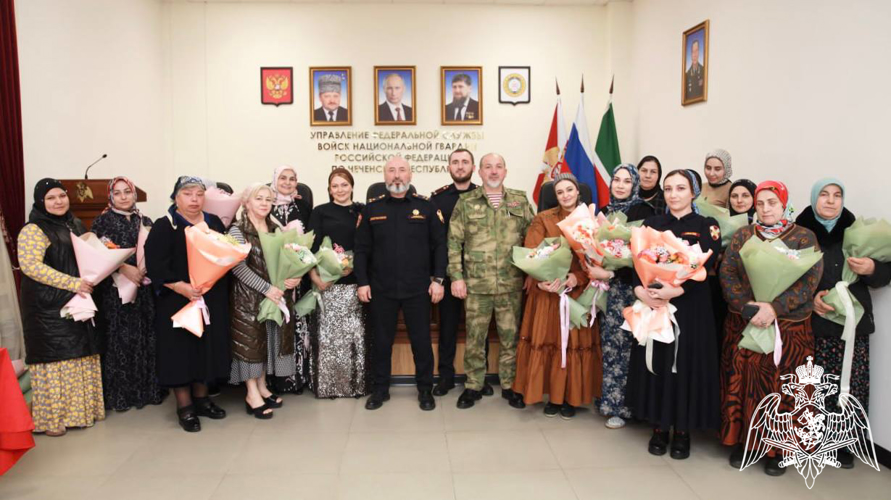 В Управлении Росгвардии по Чеченской Республике поздравили женщин с Международным женским днём