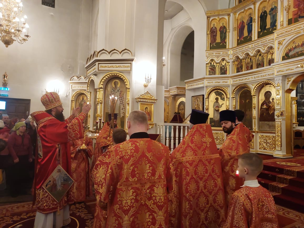 Служба в пасхальную ночь во сколько