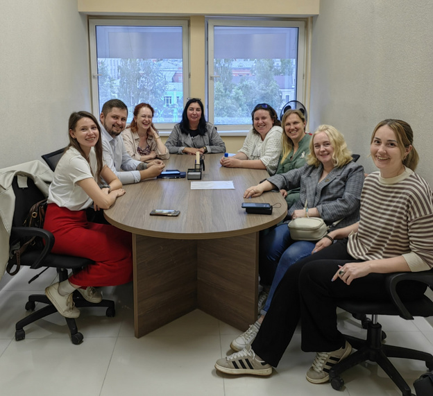 «25 подростков ждут своего значимого взрослого». Интервью с психологом проекта «Наставничество» в Кирове Артёмом Скобёлкиным