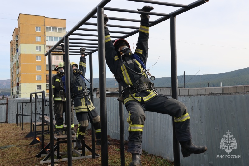 Башкирский 28 пожарно-спасательный отряд МЧС России отметил четверть века на службе людям