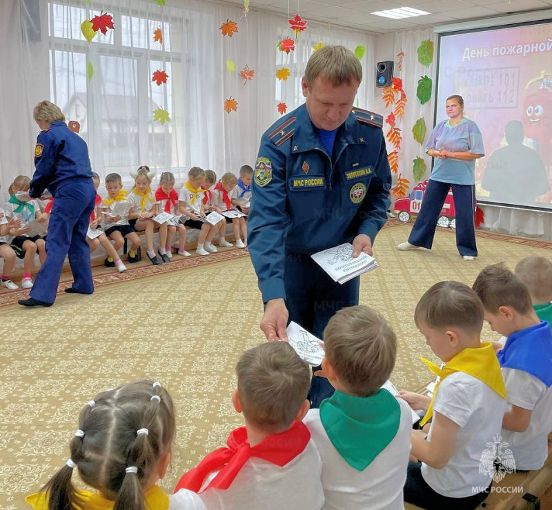 Занятие по пожарной безопасности прошло в Ембаевском детском саду