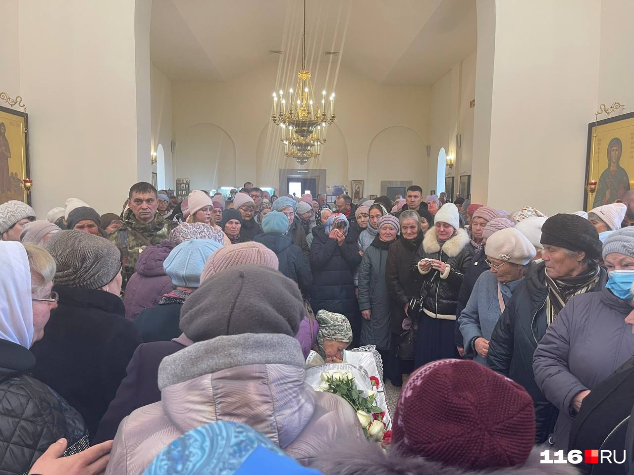 Епископ призвал молиться и за отца Михаила