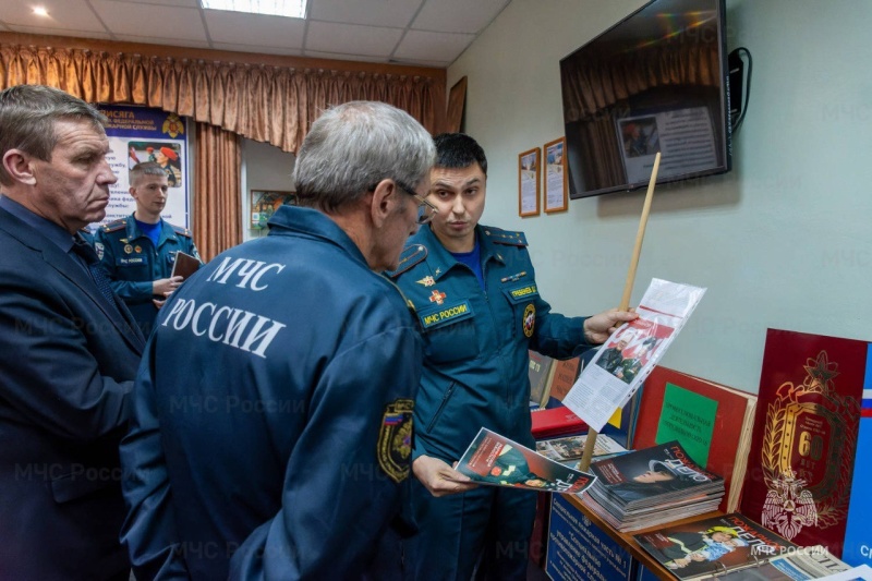 Председатель Поволжского совета ветеранов пожарных и спасателей провел 