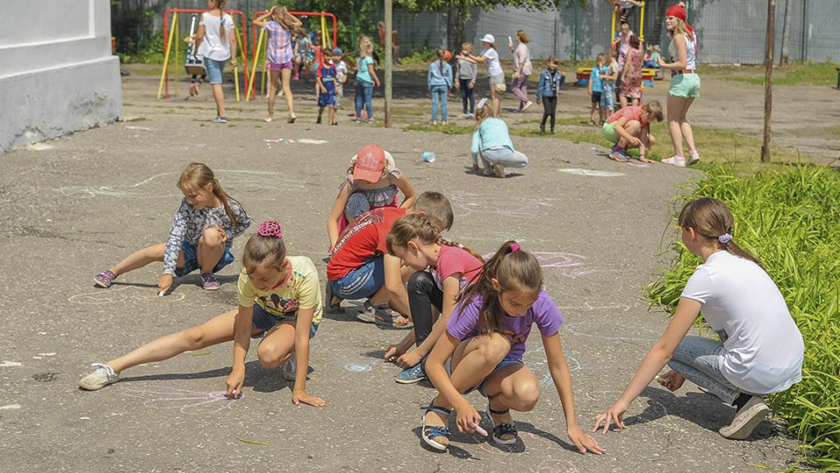 Около полутысячи белогорских детей смогут отдохнуть в пришкольных лагерях этим летом - gtrkamur.ru