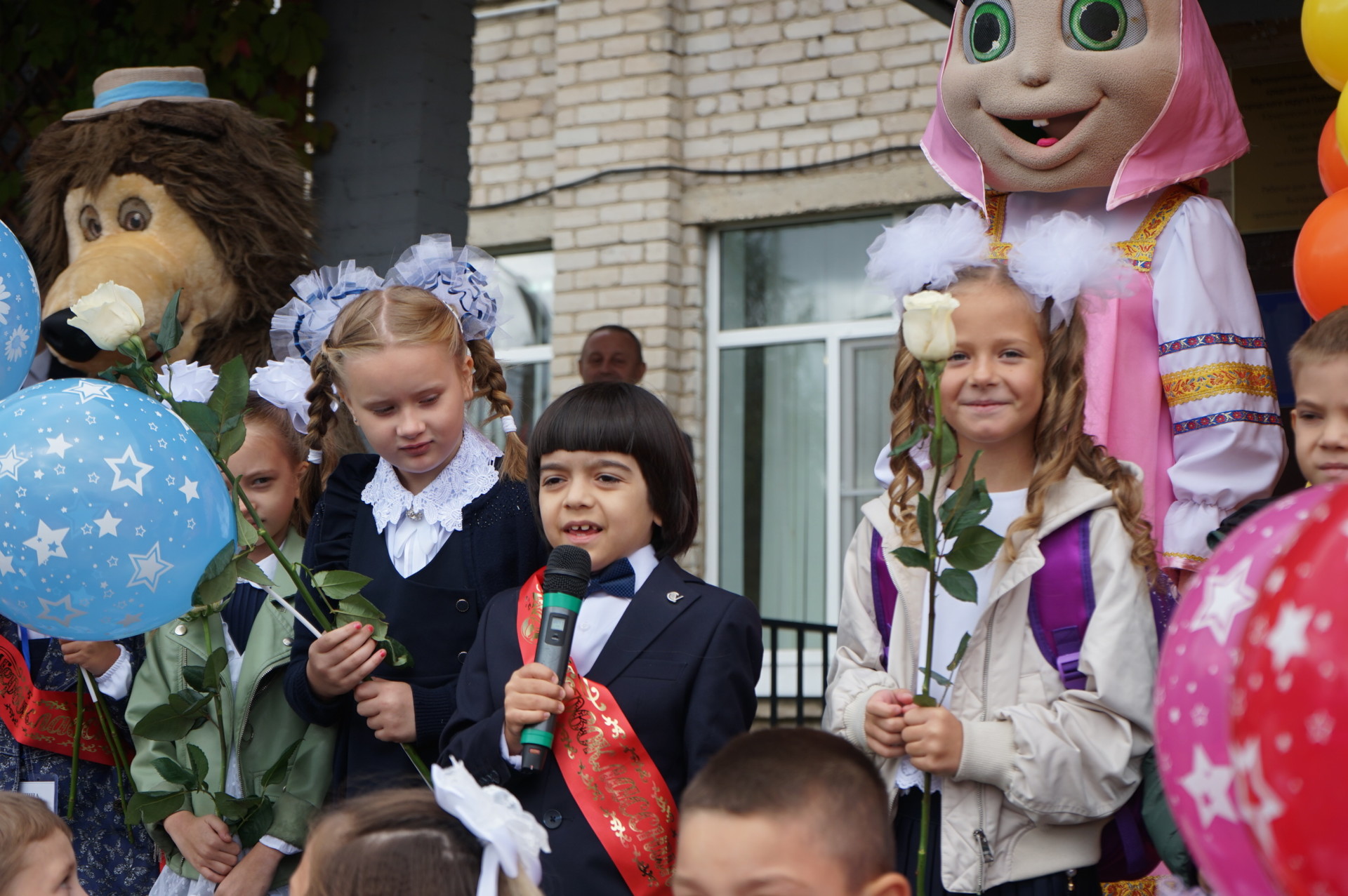 Концерт в павловске 1 сентября. Школа 10 павлово. Концерт в павловске 1 сентября. Дворец культуры павлово выступление детской. Сош павлово цдс.