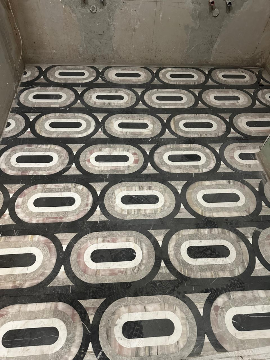 Мраморный пол в доме Филиппа Киркорова