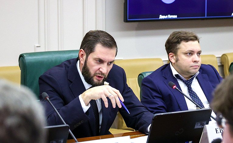 Круглый стол на тему «О совершенствовании моделей рынка, отраслевой и антимонопольной политики в условиях динамично развивающихся рынков телекоммуникаций и информационных технологий»