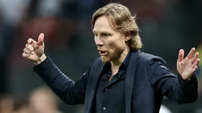 Валерий Карпин