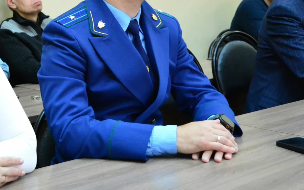 Брянская прокуратура начала проверку в связи с сильным пожаром в поселке Вышков