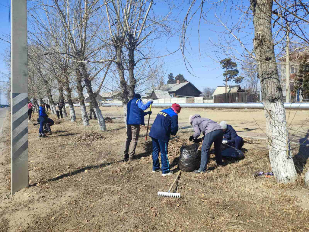14 апреля выйдет. 14 апреля выйдет. Слоган для ярмарки. Субботник в парке зимой. Лозунги на ярмарку в школе.