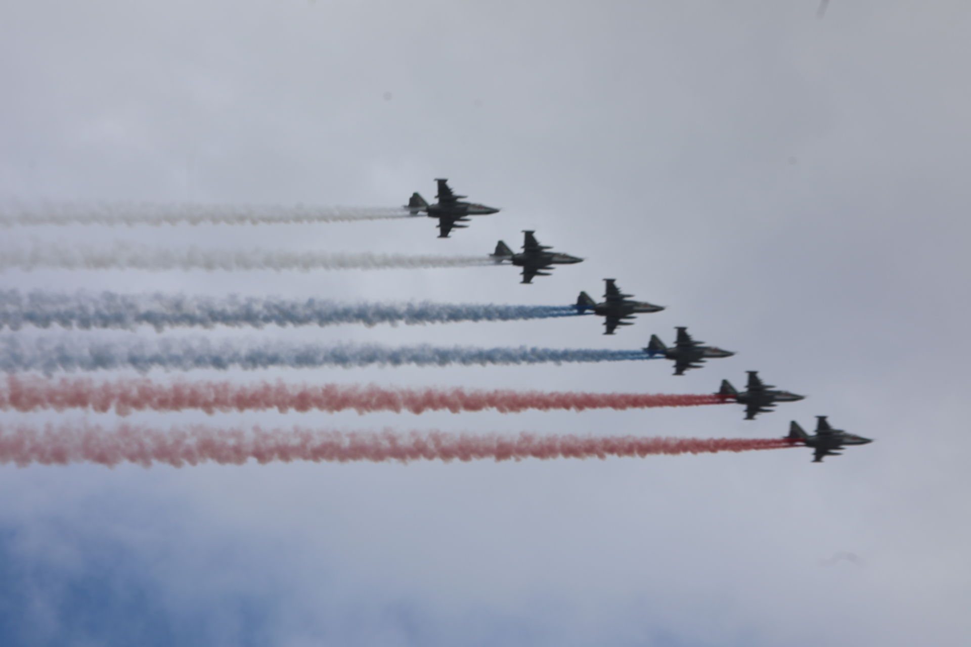 Воздушный парад. Будет ли воздушный парад 9 мая 2024. Авиапарад день победы 2020. Парад победы самолеты. Будет ли воздушный парад 9 мая 2024.