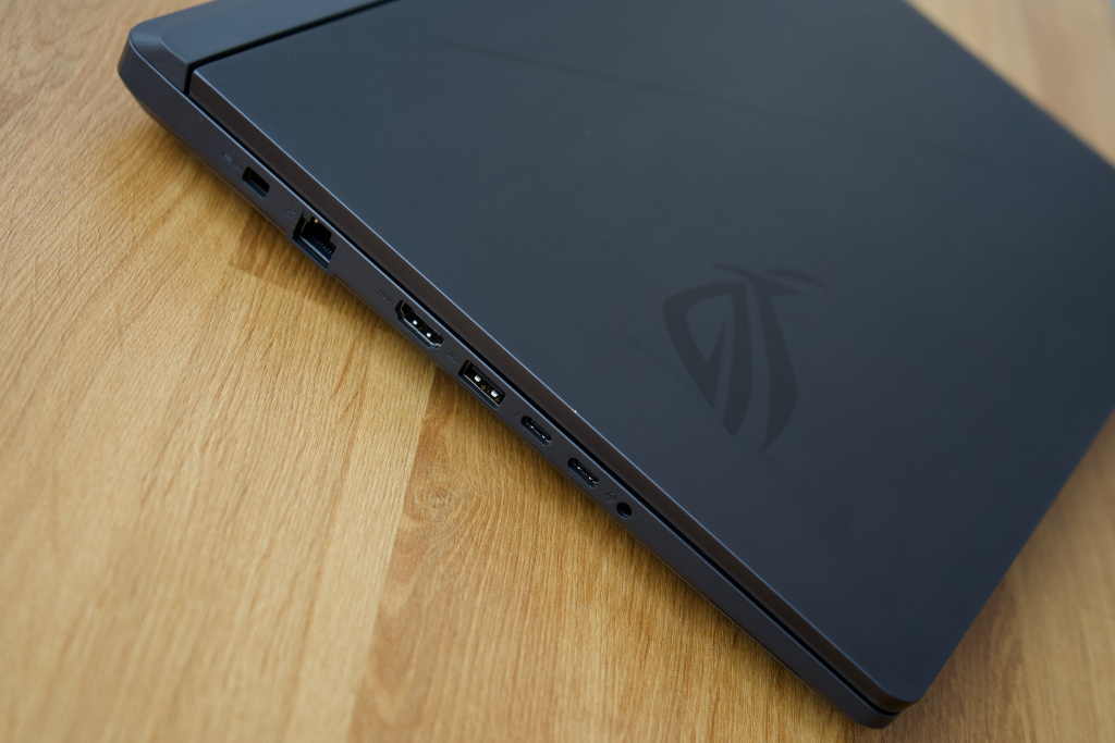 ASUS ROG Strix G16 (G615LR)