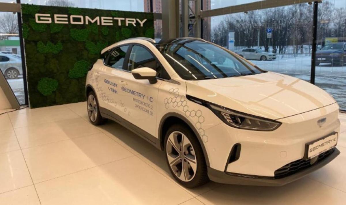 Geely электрокар 2022