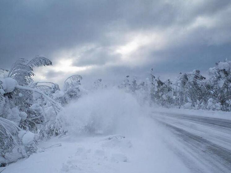 В ночь на 7 февраля циклон все еще будет бушевать на Сахалине