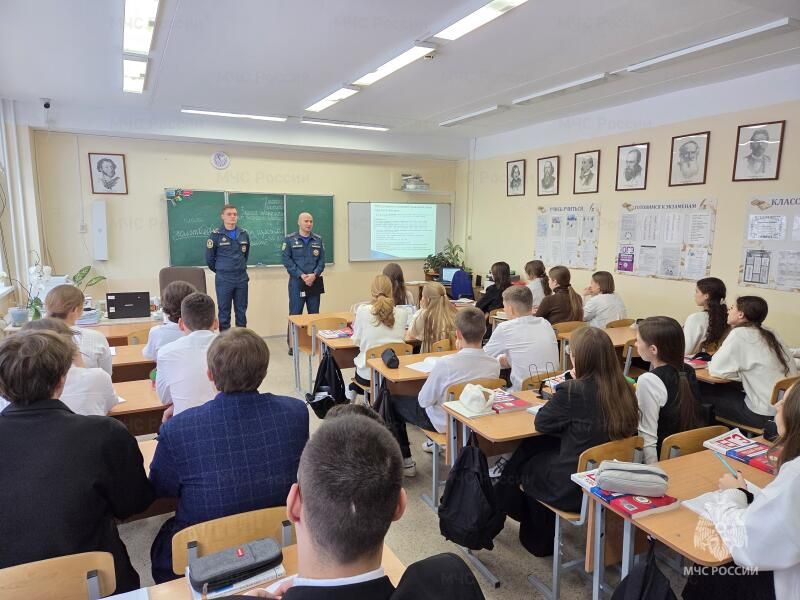 Ульяновские школьники узнали о службе спасения и настоящих ценностях