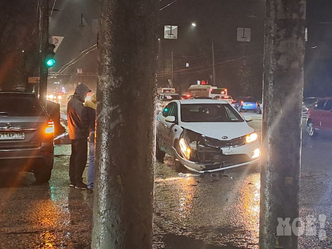 Что произошло в воронеже. ДТП на Московском проспекте. Авария на Московском проспекте вчера.