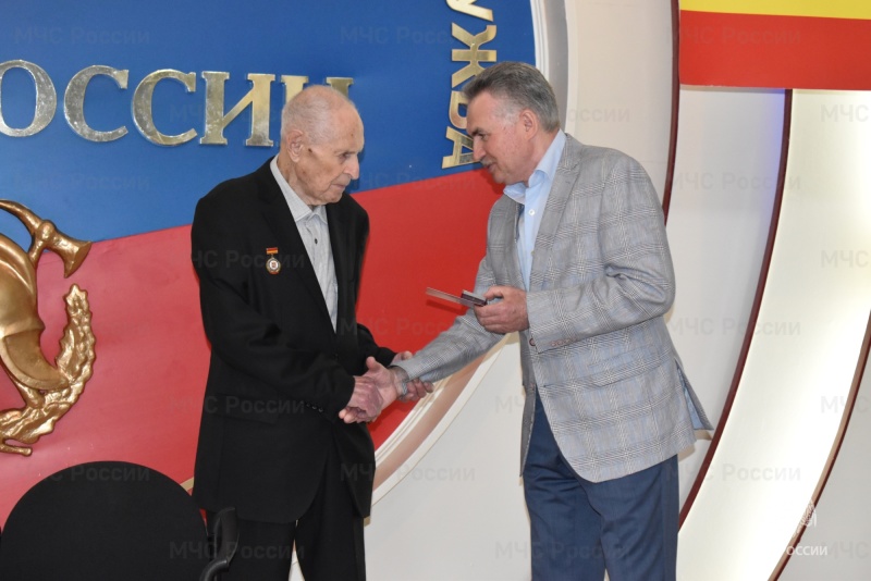 Легенде пожарной охраны Южного Урала исполнилось 95 лет!
