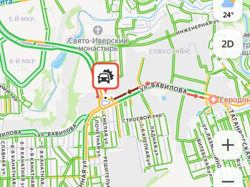 Вавилова в Ростове-на-Дону парализовала пробка из-за ДТП