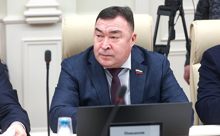 Александр Новьюхов