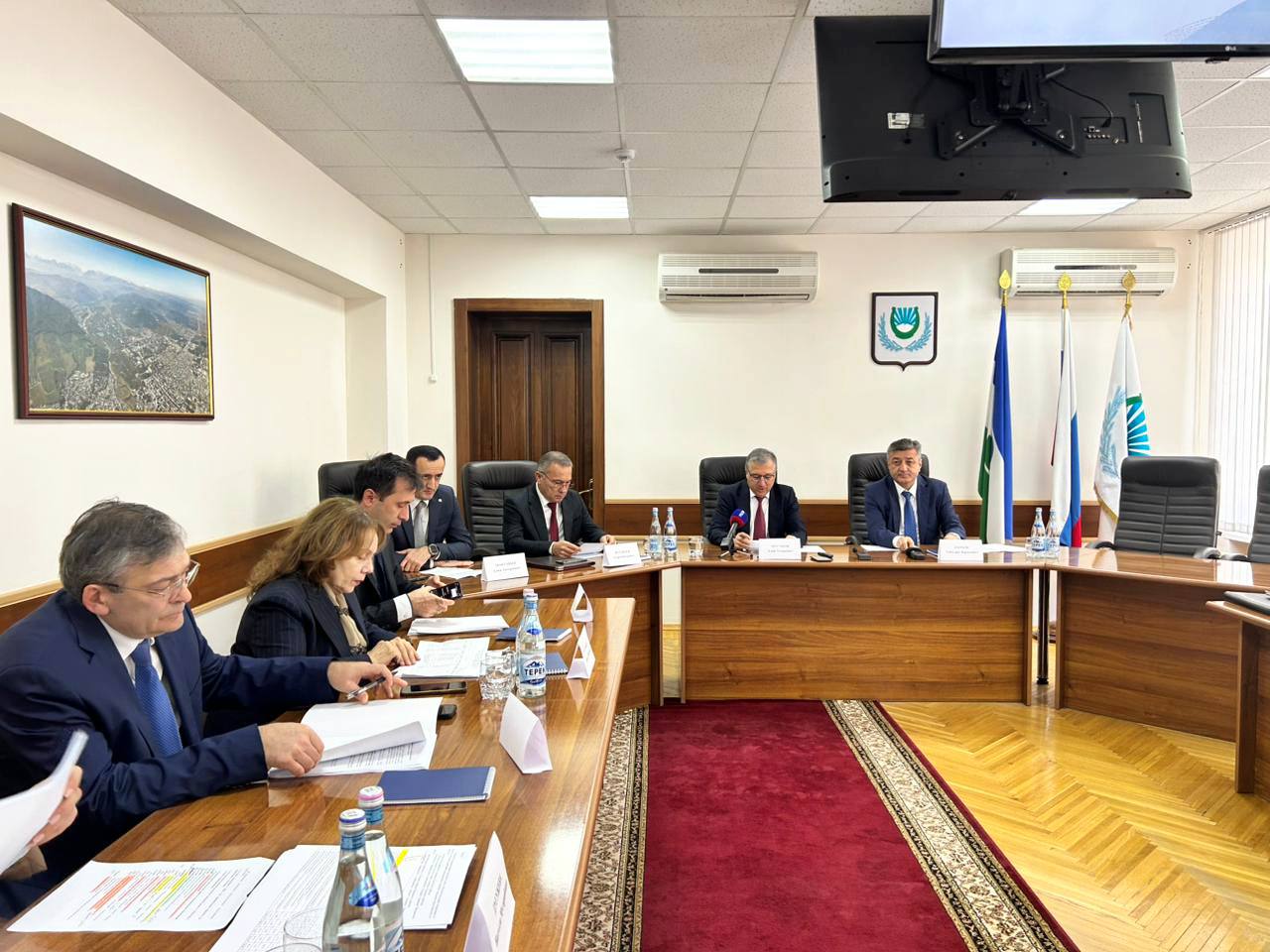 Первый замминистра экономического развития КБР Хусен Тимижев принял участие в выездной стратегической сессии