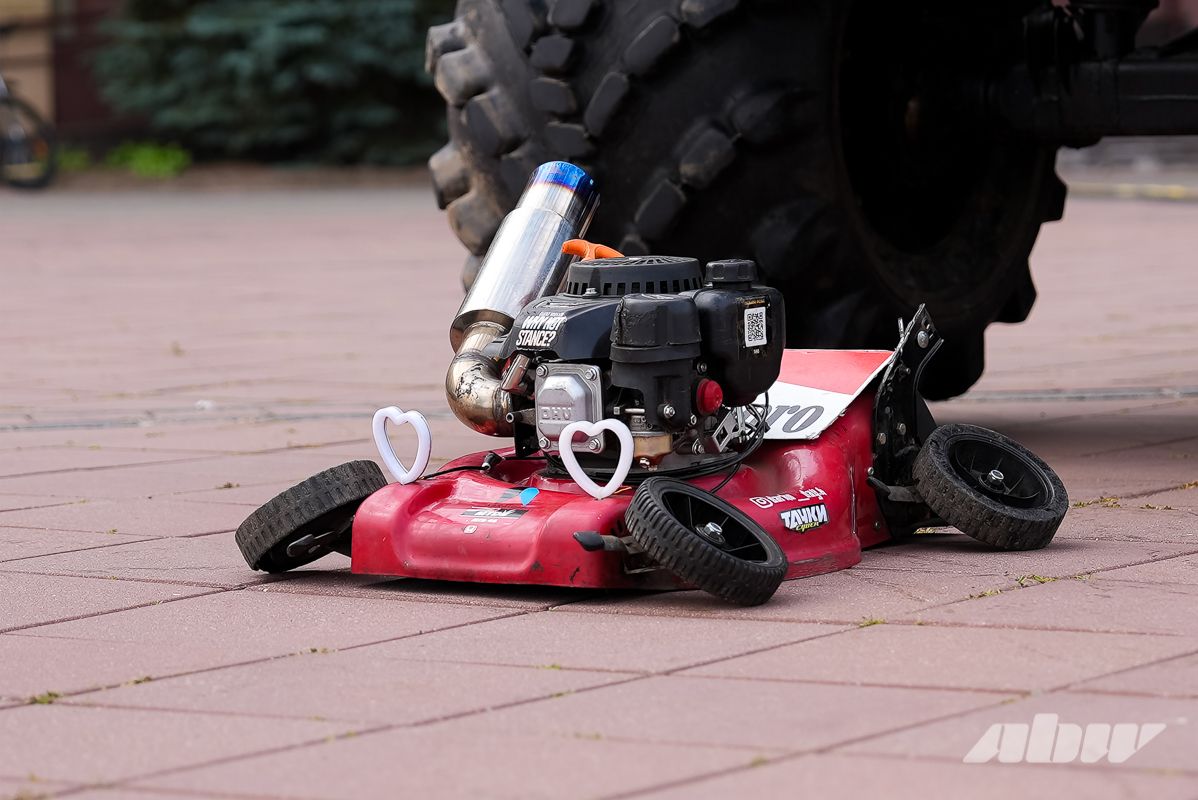 Монстр-трак Audi 100, Mosvagen и «Волга»-кабриолет: чем запомнился «Авто Тюнинг Батл» в Новополоцке