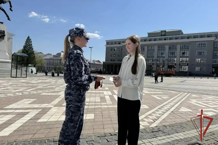 В Башкортостане сотрудники вневедомственной охраны Росгвардии приняли участие в патриотической акции «Георгиевская лента»