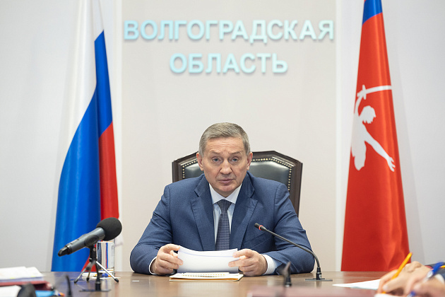 Волжская ГЭС на две недели дольше обычного работает в режиме спецпопуска для обводнения Волги и поймы