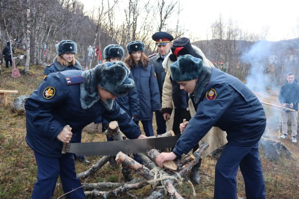 На территории мемориального комплекса «Долина Славы» в честь 80-летия разгрома немецко-фашитстских войск в Заполярье впервые запылал Вечный огонь