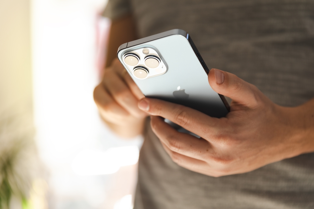 Владельцы iPhone любят эксклюзивные предложения, а поклонники Android получают от них больше выгоды, выяснили эксперты Yota