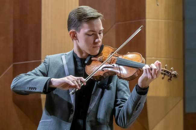 ислямов скрипач. равиль ислямов скрипка. равиль ислямов. равиль ислямов скрипка. ислямов скрипач.