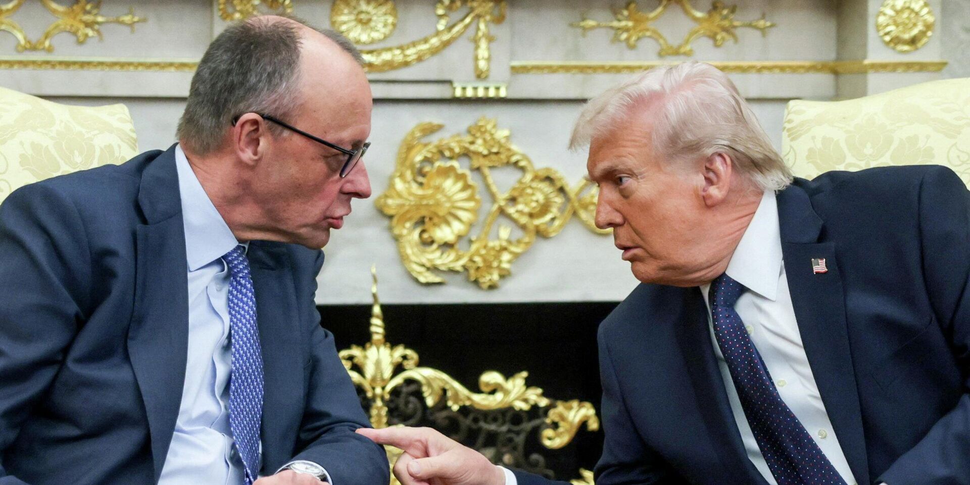 Президент США Дональд Трамп и федеральный канцлер Германии Фридрих Мерц в Овальном кабинете - ИноСМИ, 1920, 03.04.2026
