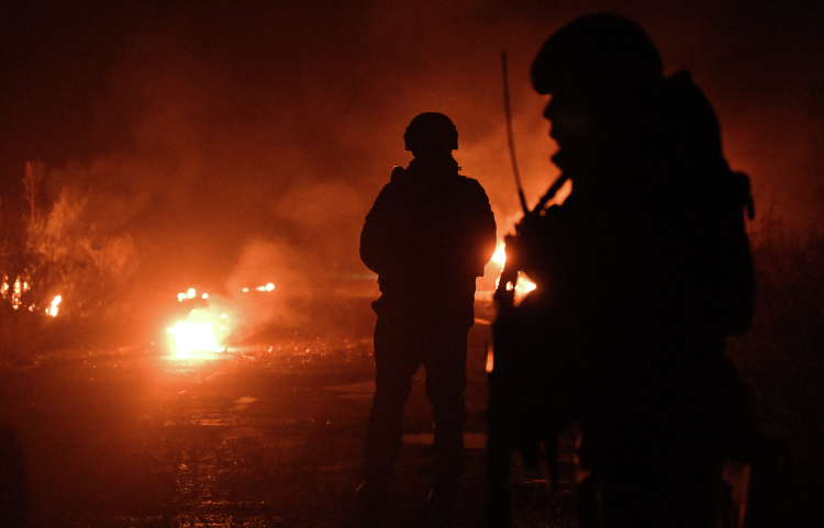 «Держим противника в тонусе. В конце концов, он тратит ресурсы на экономическую составляющую, на ценность содержания киевского режима его европейскими и американскими кураторами»